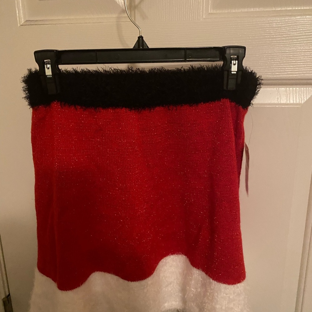 MSRP $49 Planet Gold Juniors' Mrs. Santa Claus Santa Mini Skirt Red M NWT.